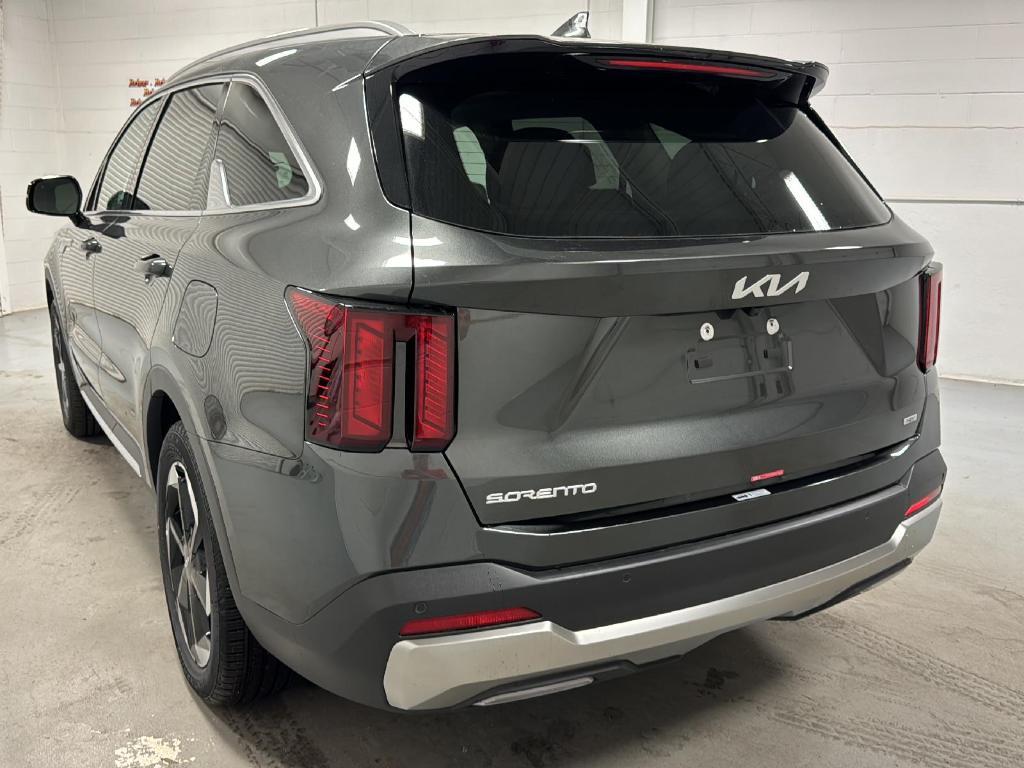 new 2025 Kia Sorento Hybrid car, priced at $42,487