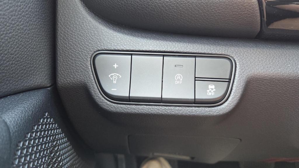 new 2025 Kia Seltos car, priced at $27,618