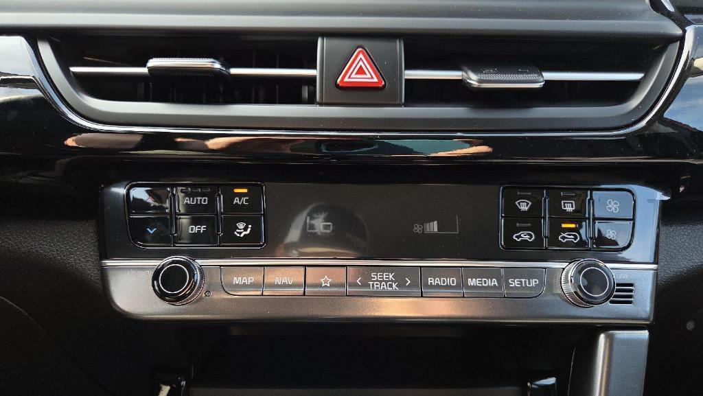 new 2025 Kia Seltos car, priced at $27,618