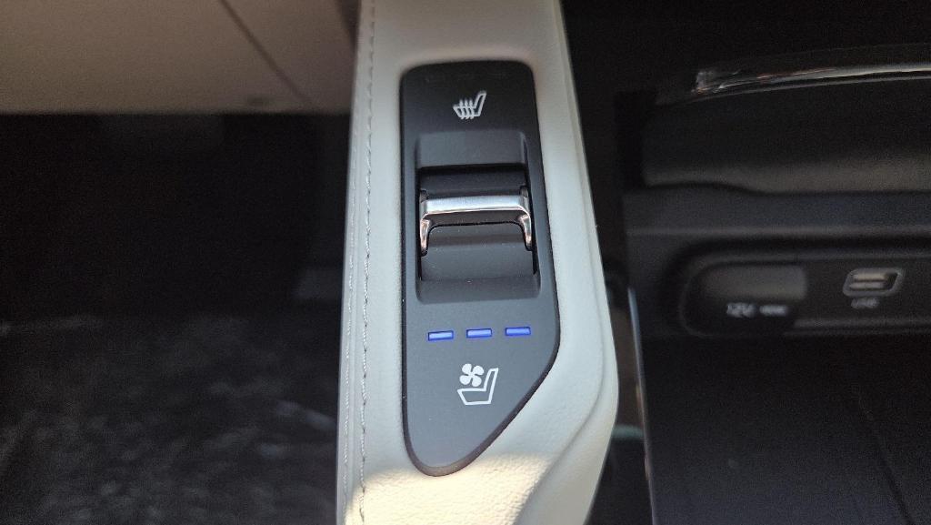 new 2025 Kia Telluride car, priced at $45,340