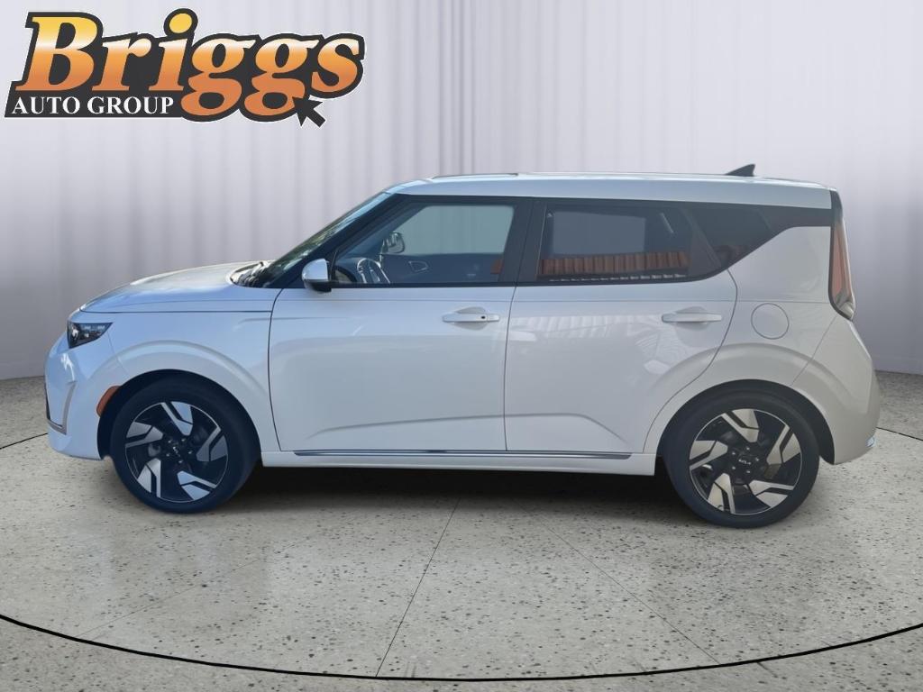 used 2023 Kia Soul car, priced at $19,298