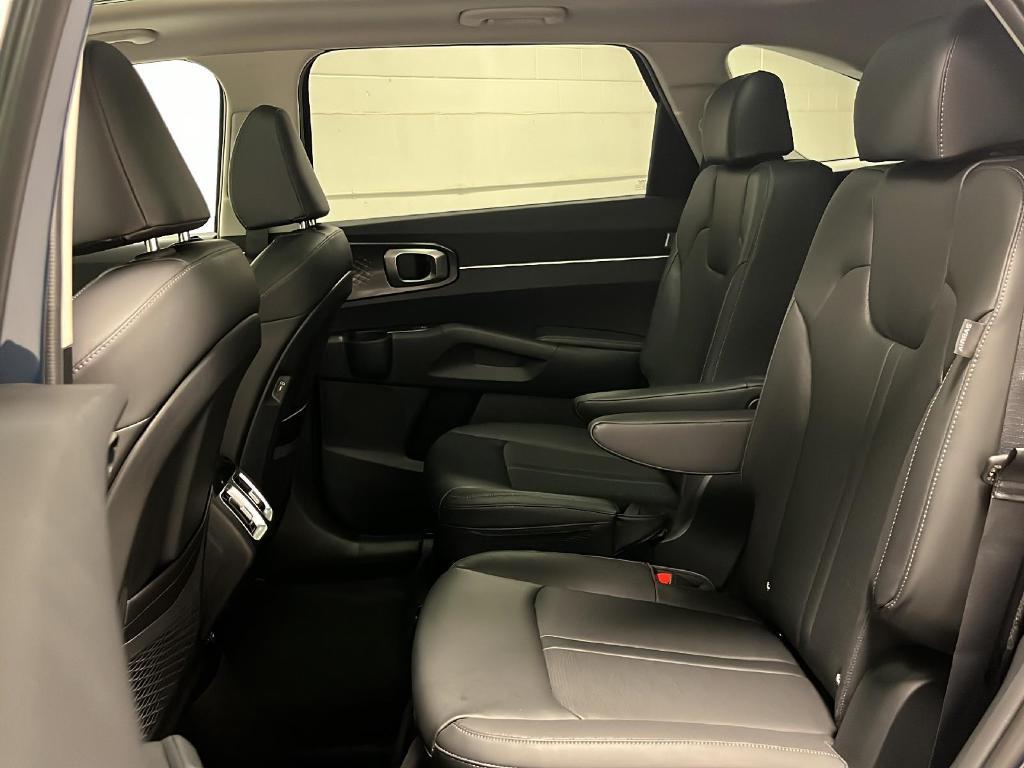 new 2024 Kia Sorento car, priced at $38,618