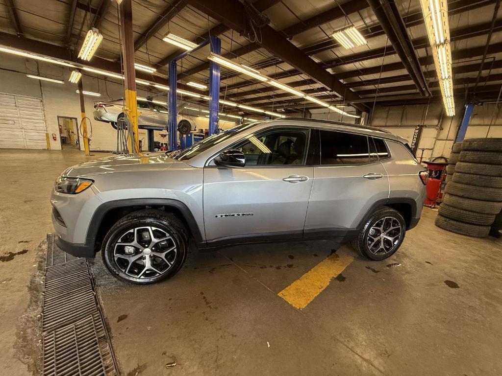used 2024 Jeep Compass car, priced at $20,899