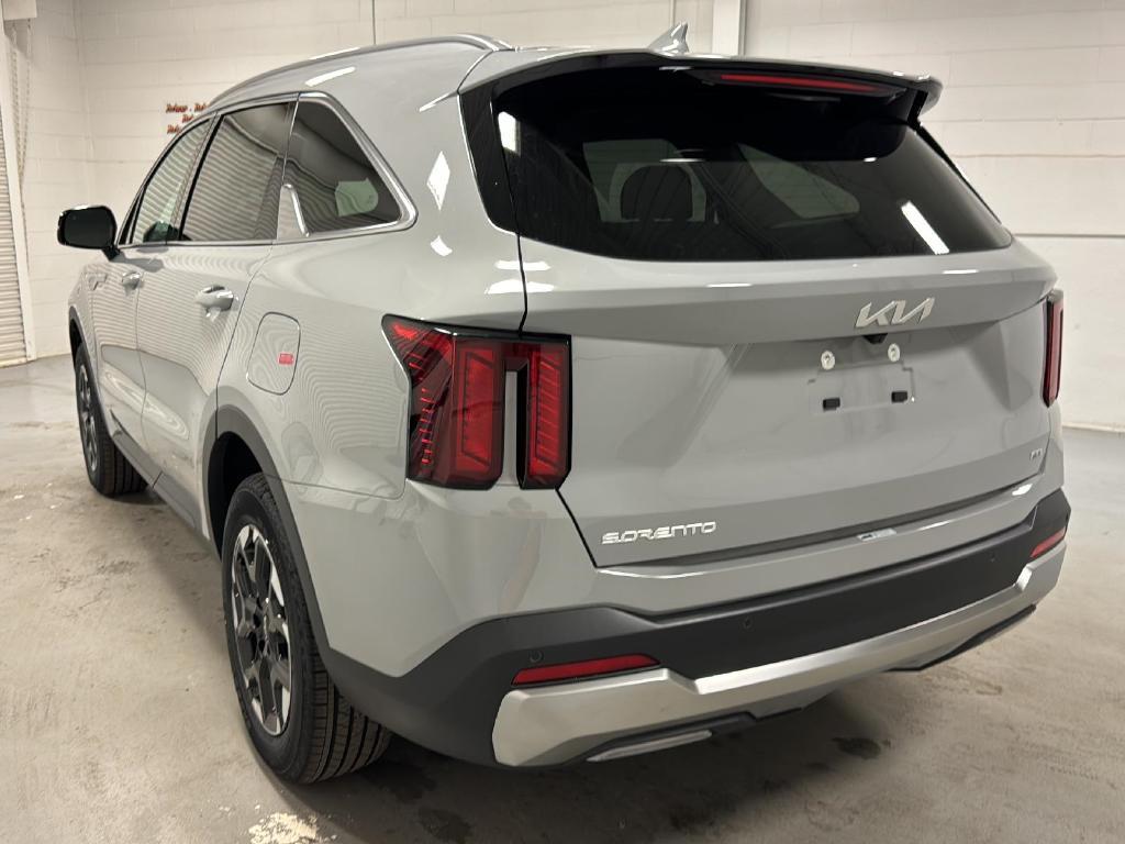 new 2025 Kia Sorento car, priced at $38,746