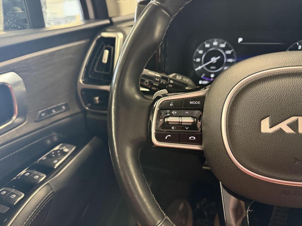 used 2022 Kia Sorento car, priced at $30,900