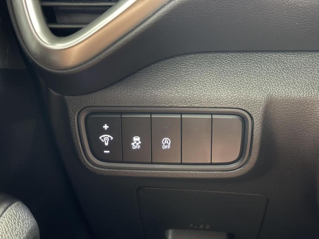 used 2023 Kia Soul car, priced at $15,400