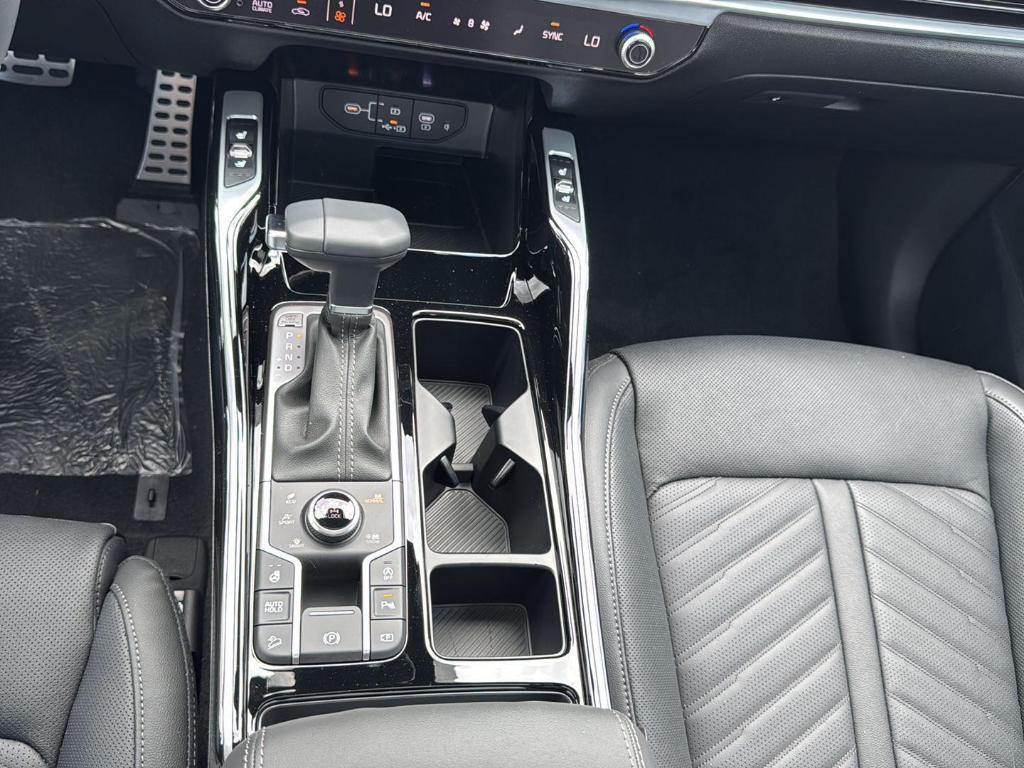 new 2025 Kia Sorento car, priced at $47,415