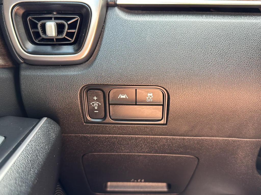 used 2022 Kia Sorento car, priced at $23,985