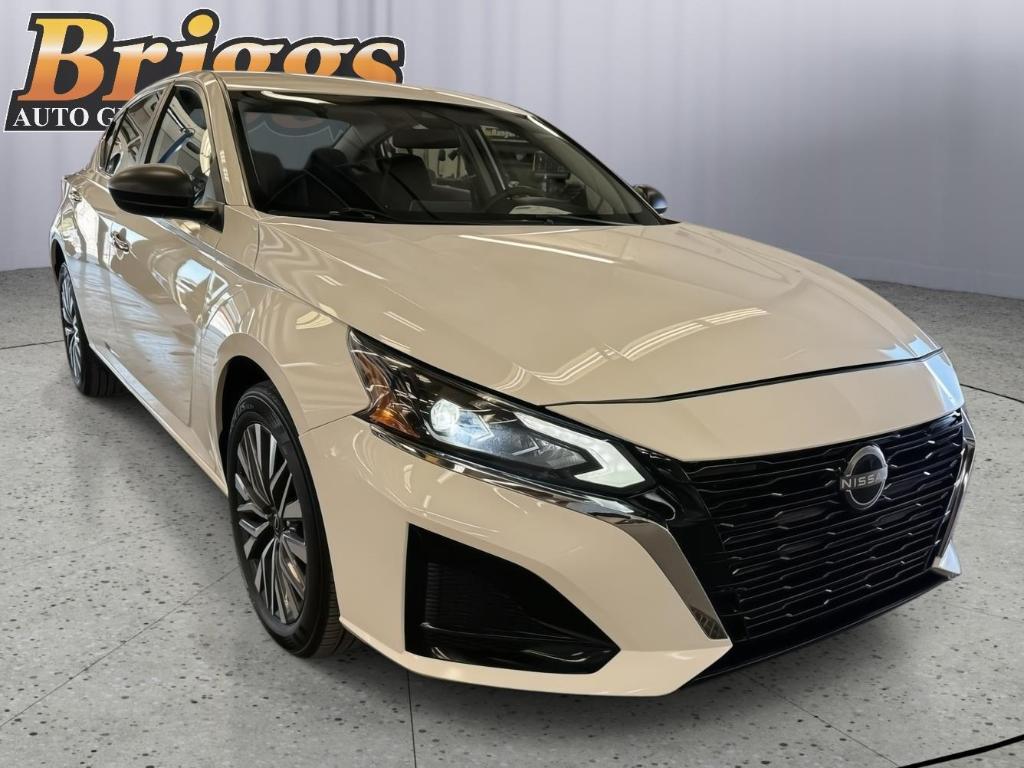 new 2025 Nissan Altima car, priced at $25,987
