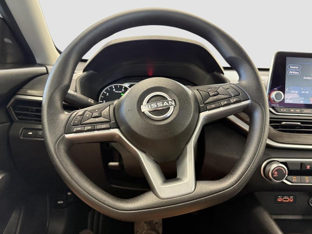 new 2025 Nissan Altima car, priced at $25,987