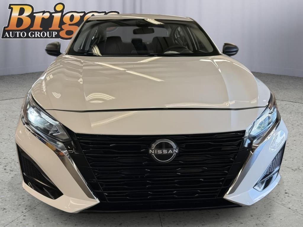 new 2025 Nissan Altima car, priced at $25,987