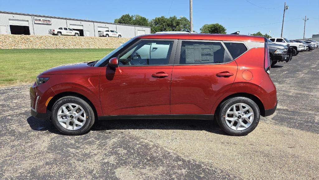 new 2025 Kia Soul car, priced at $21,686