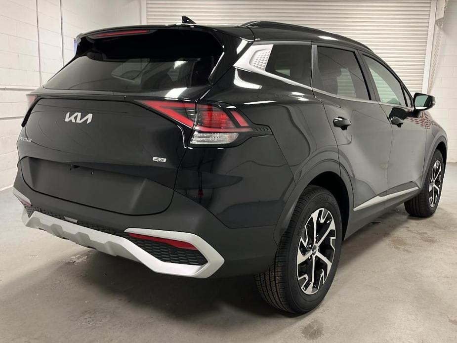 new 2025 Kia Sportage car, priced at $33,098