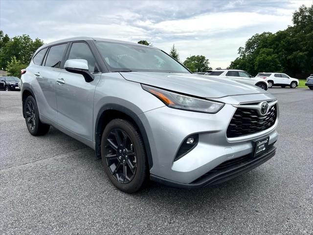used 2023 Toyota Highlander car, priced at $30,700