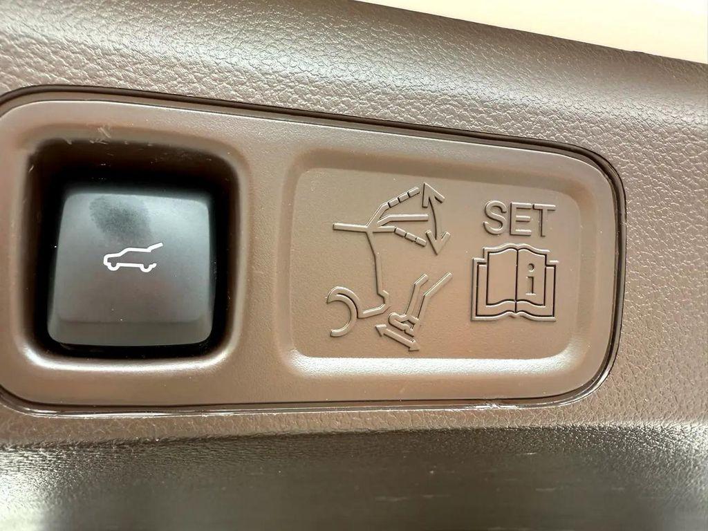 used 2022 Ford Expedition car, priced at $54,500