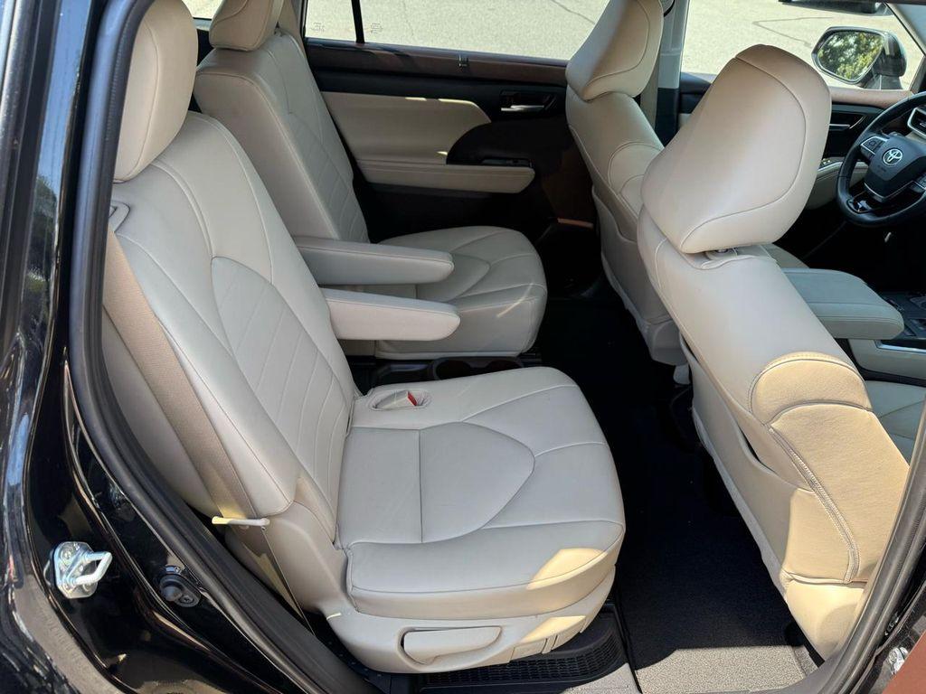 used 2021 Toyota Highlander Hybrid car, priced at $27,900