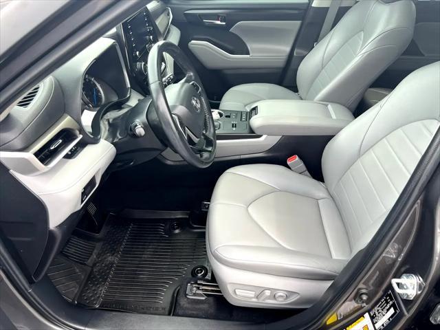 used 2022 Toyota Highlander Hybrid car, priced at $36,700