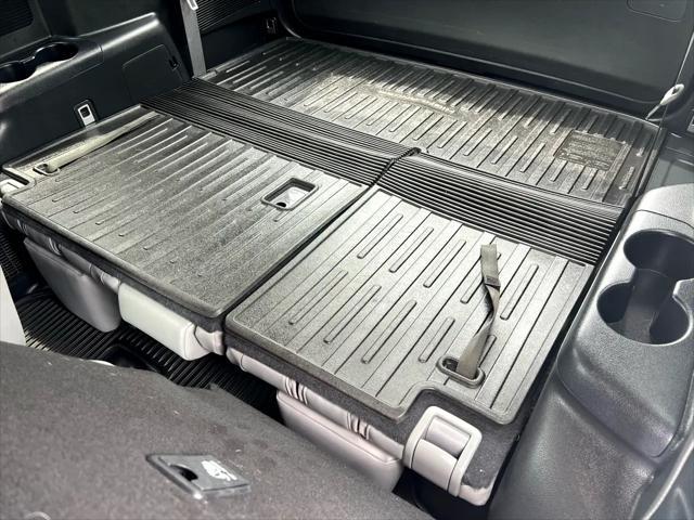 used 2022 Toyota Highlander Hybrid car, priced at $36,700