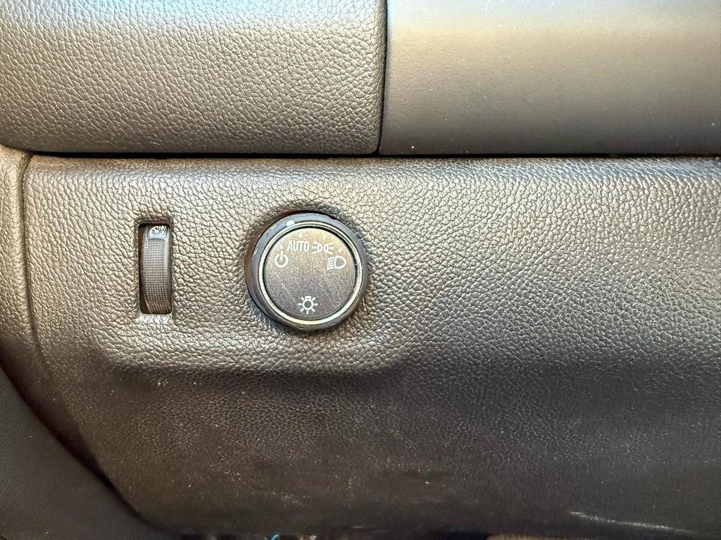 used 2022 Chevrolet Colorado car, priced at $17,900