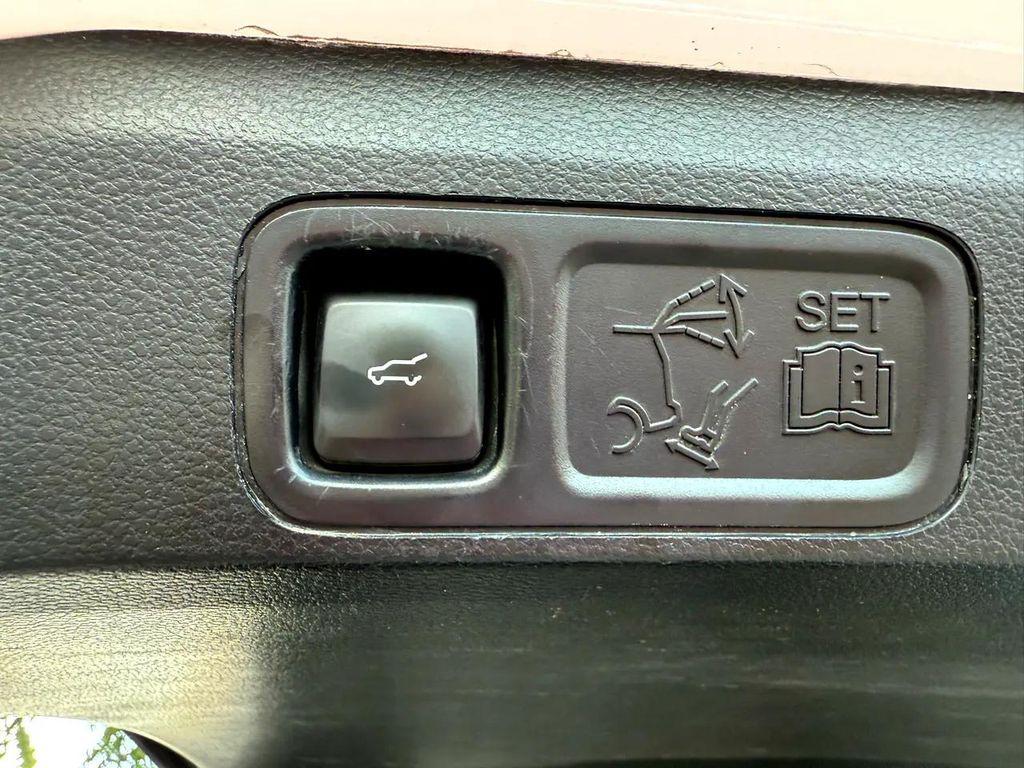 used 2020 Ford Expedition car, priced at $20,900