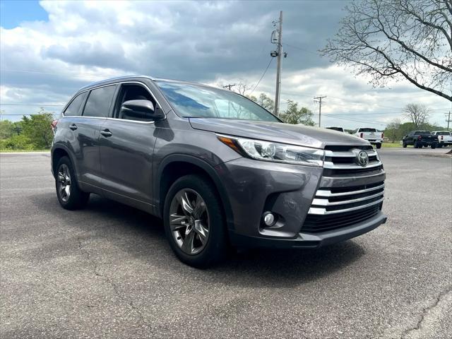 used 2018 Toyota Highlander car, priced at $24,900