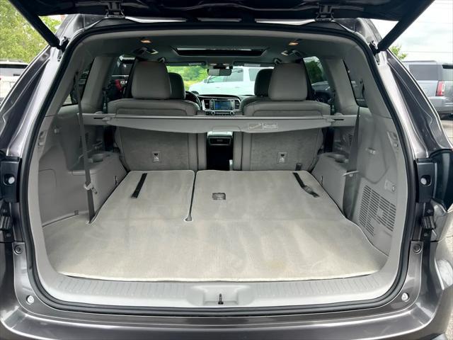used 2018 Toyota Highlander car, priced at $24,900