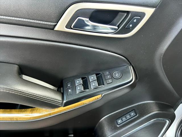 used 2017 GMC Yukon car, priced at $26,900