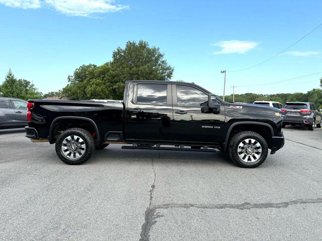 used 2024 Chevrolet Silverado 2500 car, priced at $33,900