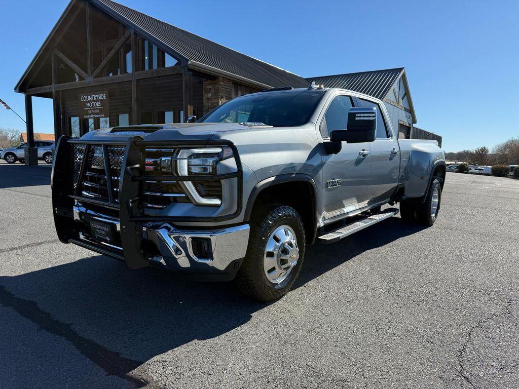 used 2025 Chevrolet Silverado 3500 car, priced at $61,900