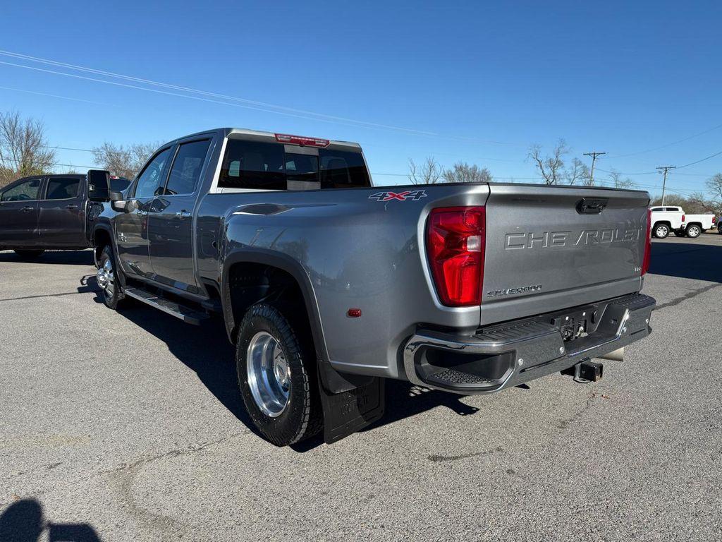 used 2025 Chevrolet Silverado 3500 car, priced at $61,900