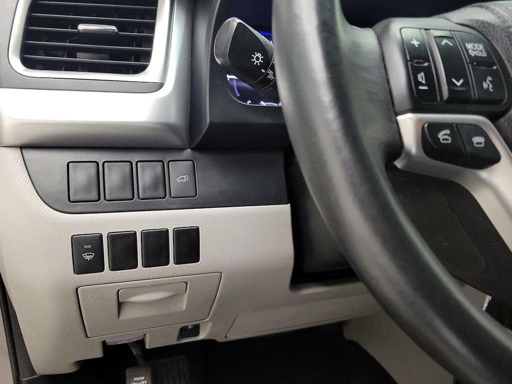 used 2015 Toyota Highlander car, priced at $21,998