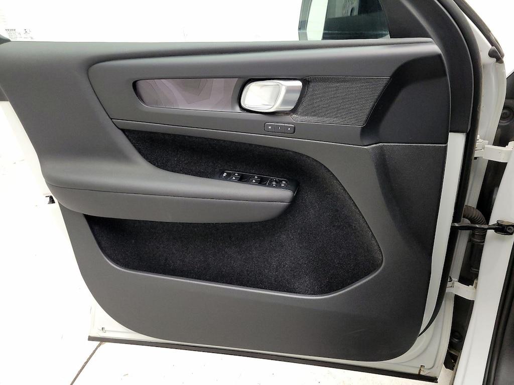 used 2023 Volvo XC40 Recharge Pure Electric car, priced at $35,998