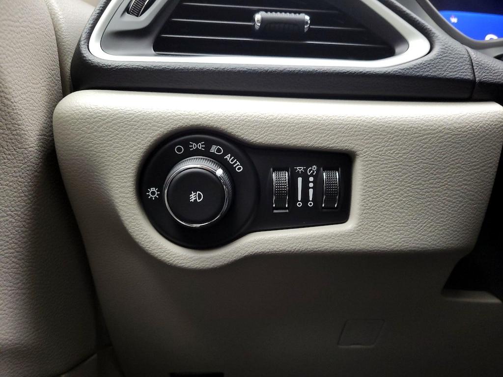 used 2020 Chrysler Pacifica Hybrid car, priced at $25,998