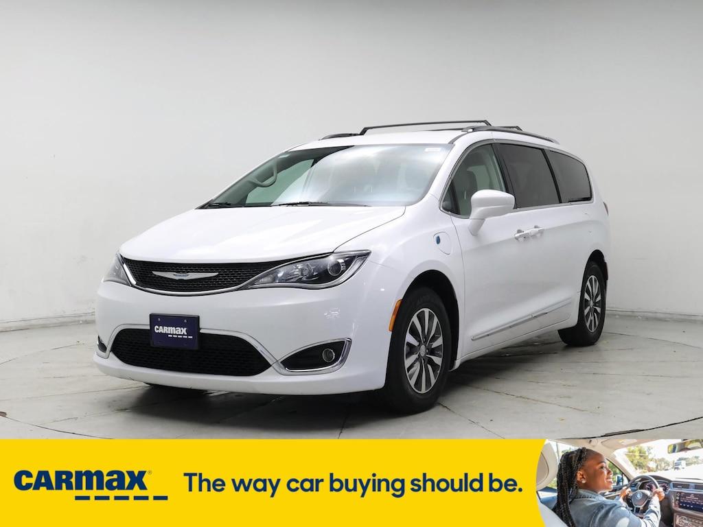 used 2020 Chrysler Pacifica Hybrid car, priced at $25,998