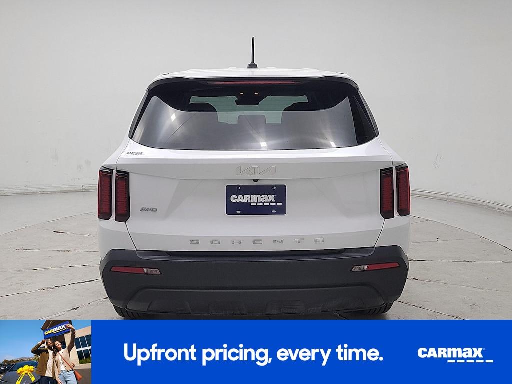 used 2022 Kia Sorento car, priced at $25,998