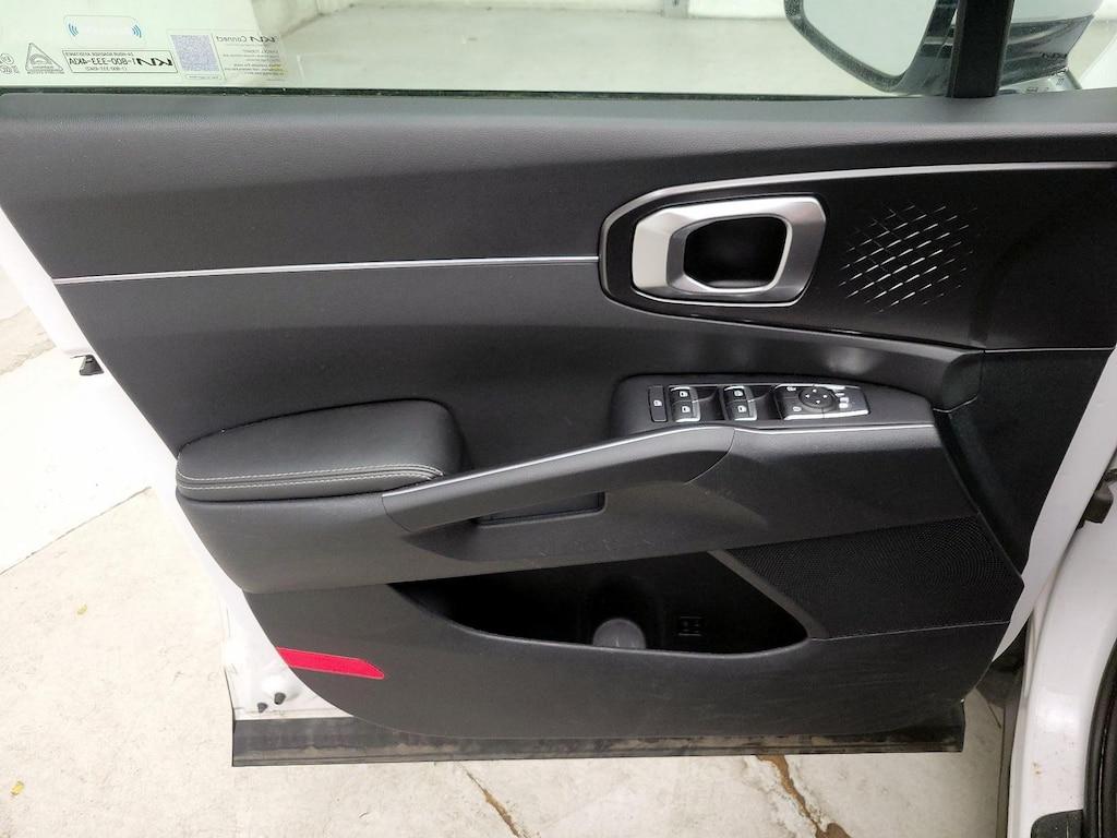 used 2022 Kia Sorento car, priced at $25,998