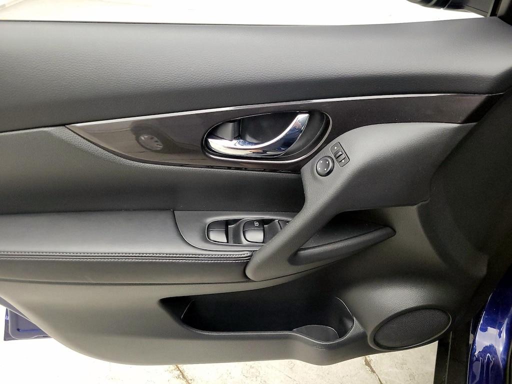 used 2018 Nissan Rogue car, priced at $22,998