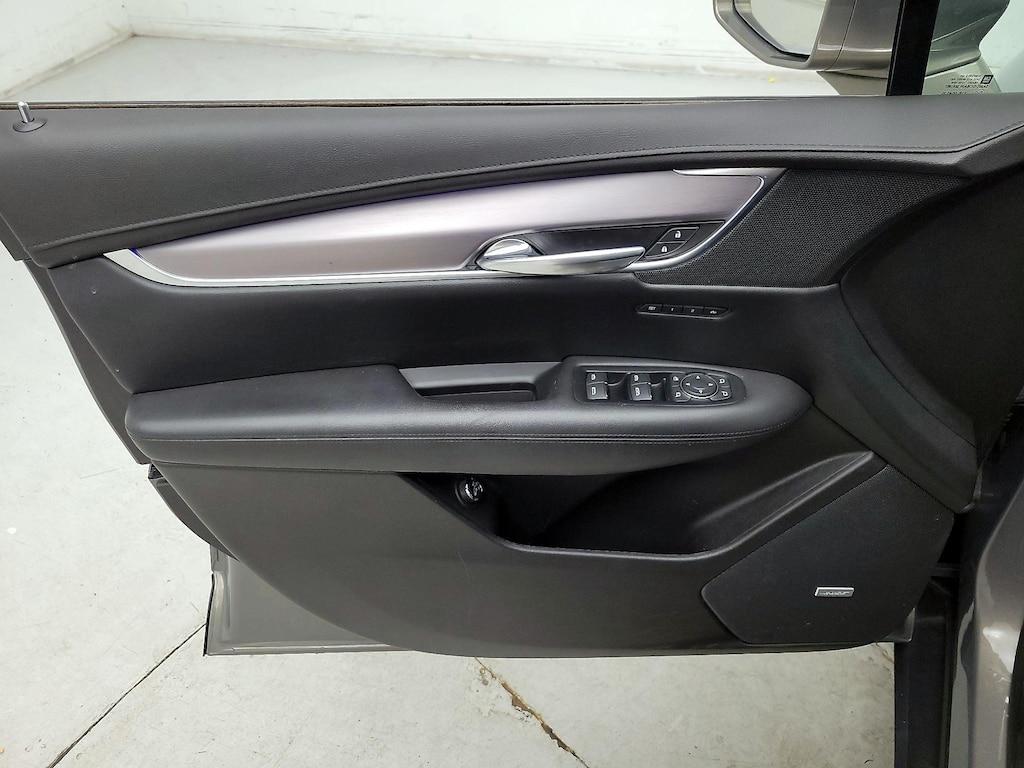 used 2017 Cadillac XT5 car, priced at $28,998