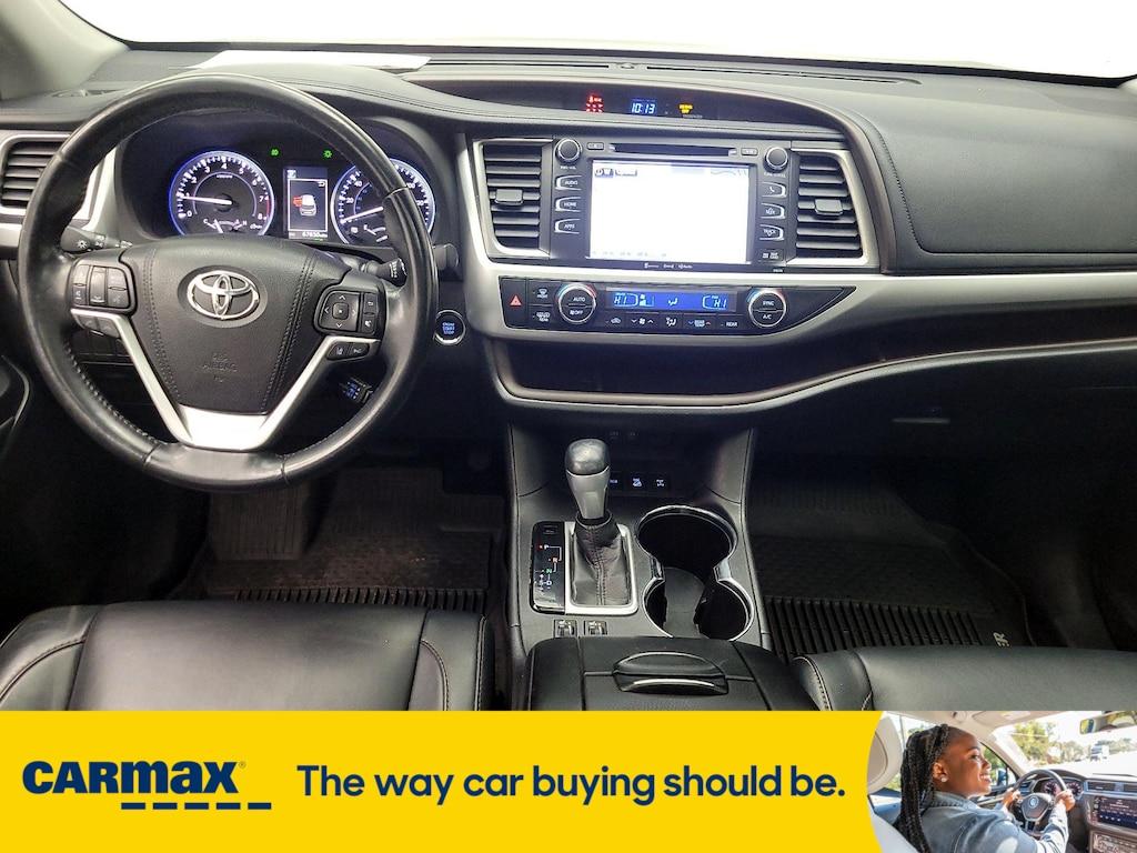 used 2017 Toyota Highlander car, priced at $26,998