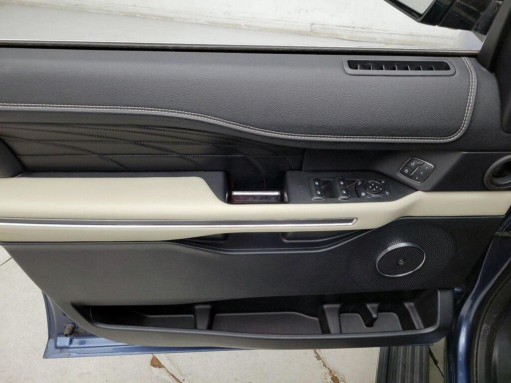 used 2018 Ford Expedition car, priced at $38,998