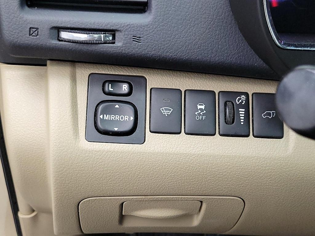 used 2013 Toyota Highlander car, priced at $18,998