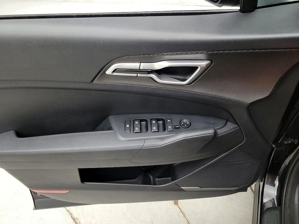 used 2024 Kia Sportage car, priced at $24,998