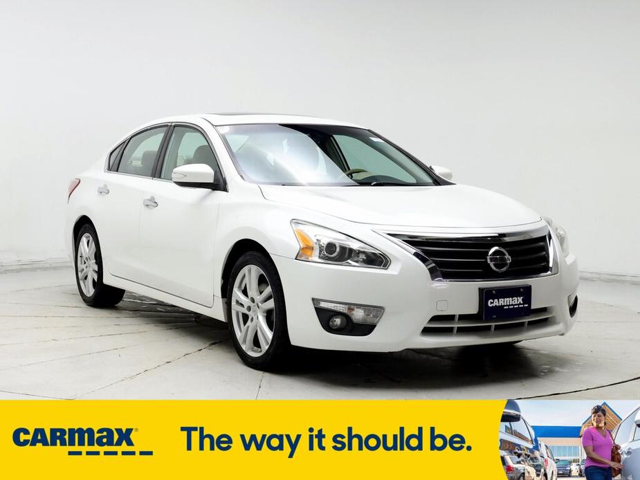 used 2013 Nissan Altima car, priced at $13,998