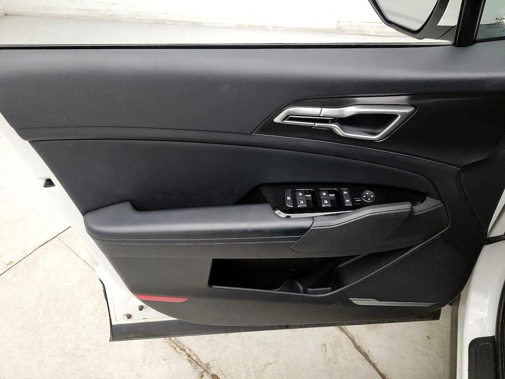 used 2023 Kia Sportage Hybrid car, priced at $32,998