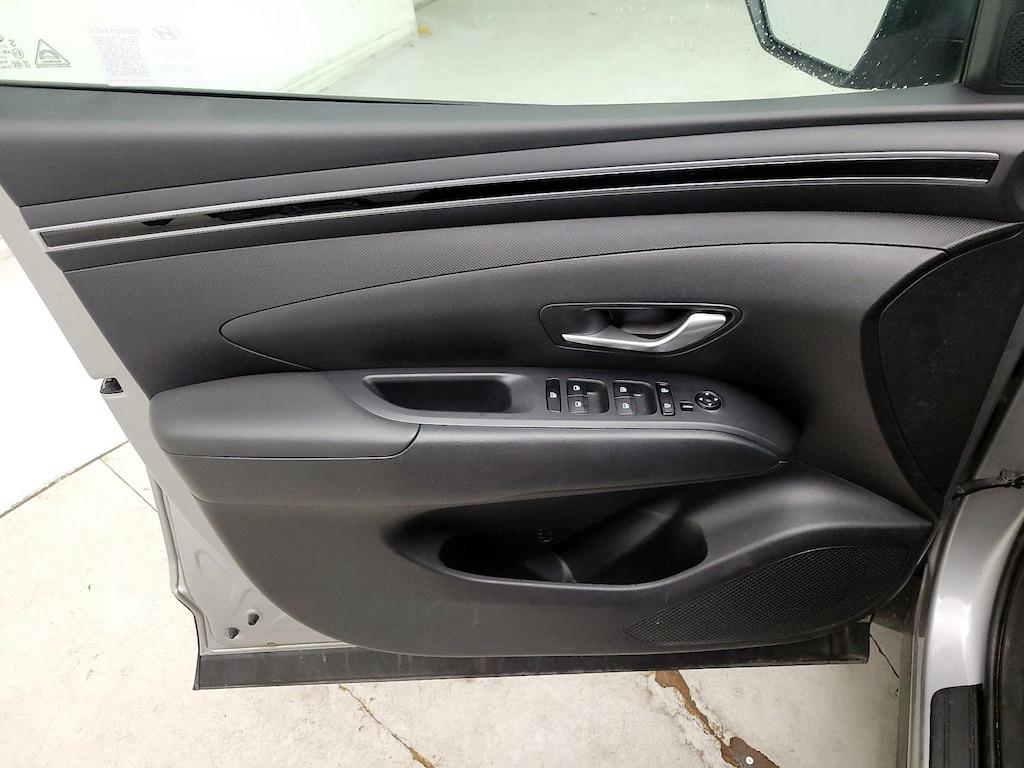 used 2024 Hyundai TUCSON Hybrid car, priced at $30,998