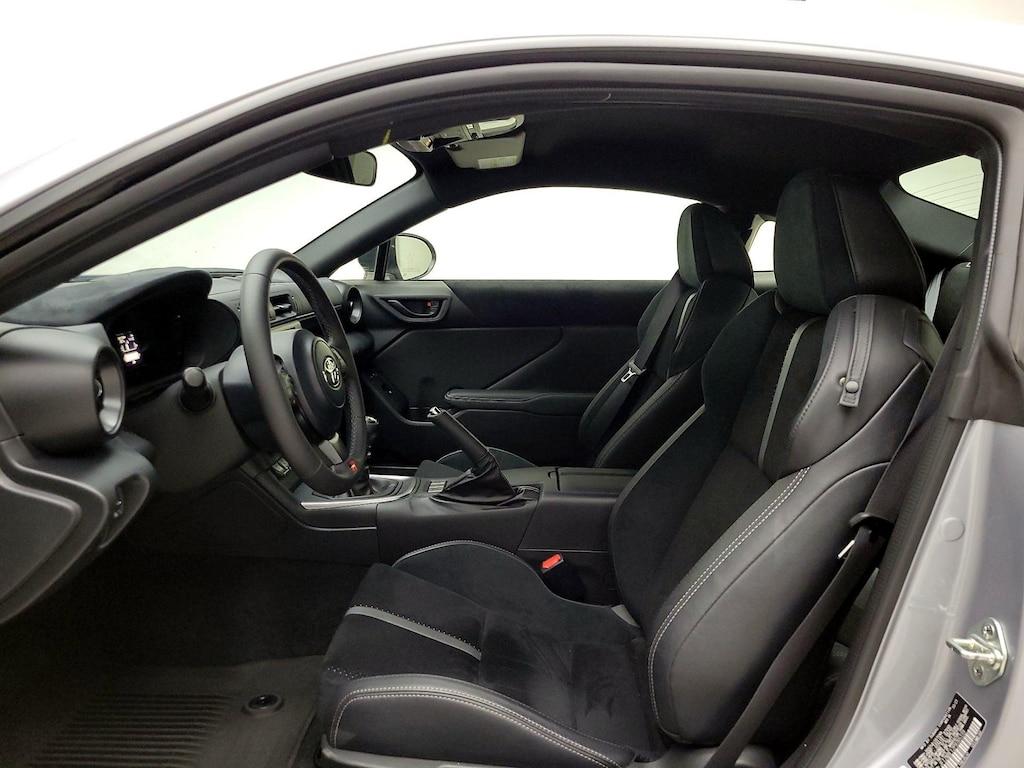 used 2023 Toyota GR86 car, priced at $32,998