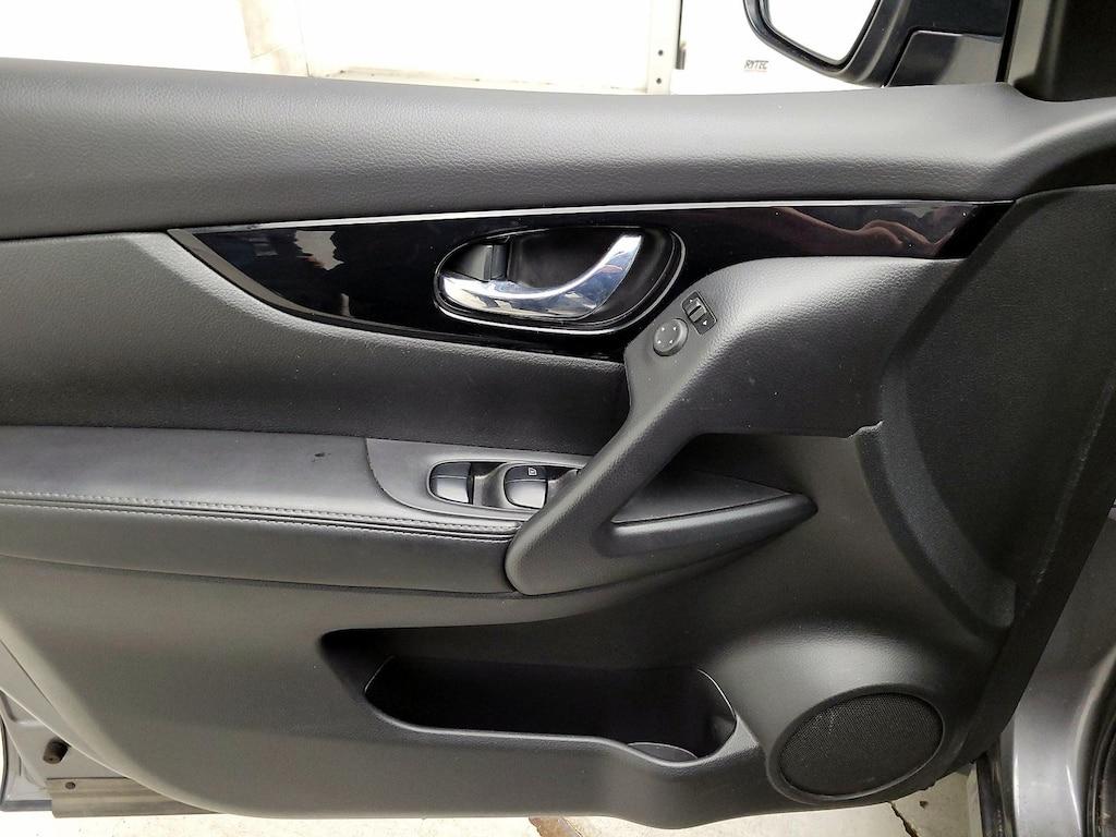 used 2020 Nissan Rogue Sport car, priced at $18,998