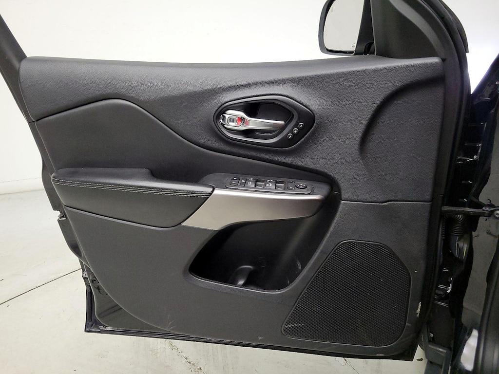 used 2022 Jeep Cherokee car, priced at $23,998