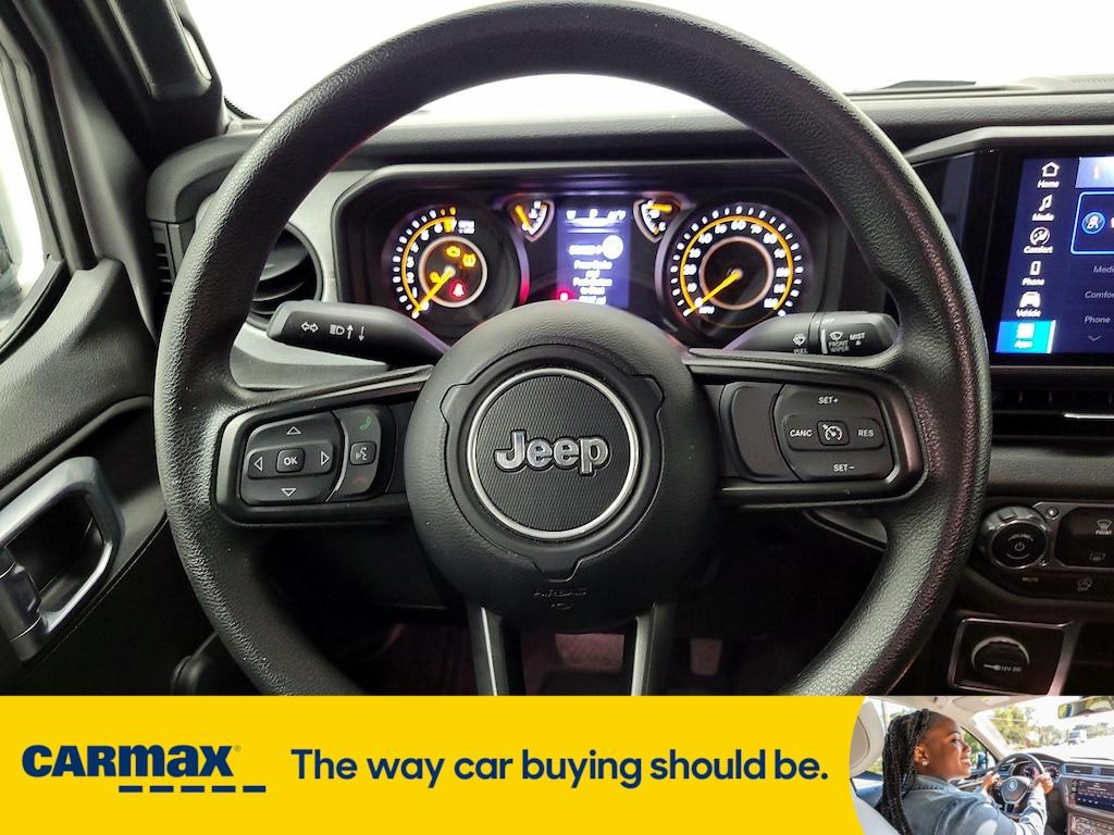 used 2024 Jeep Gladiator car, priced at $37,998
