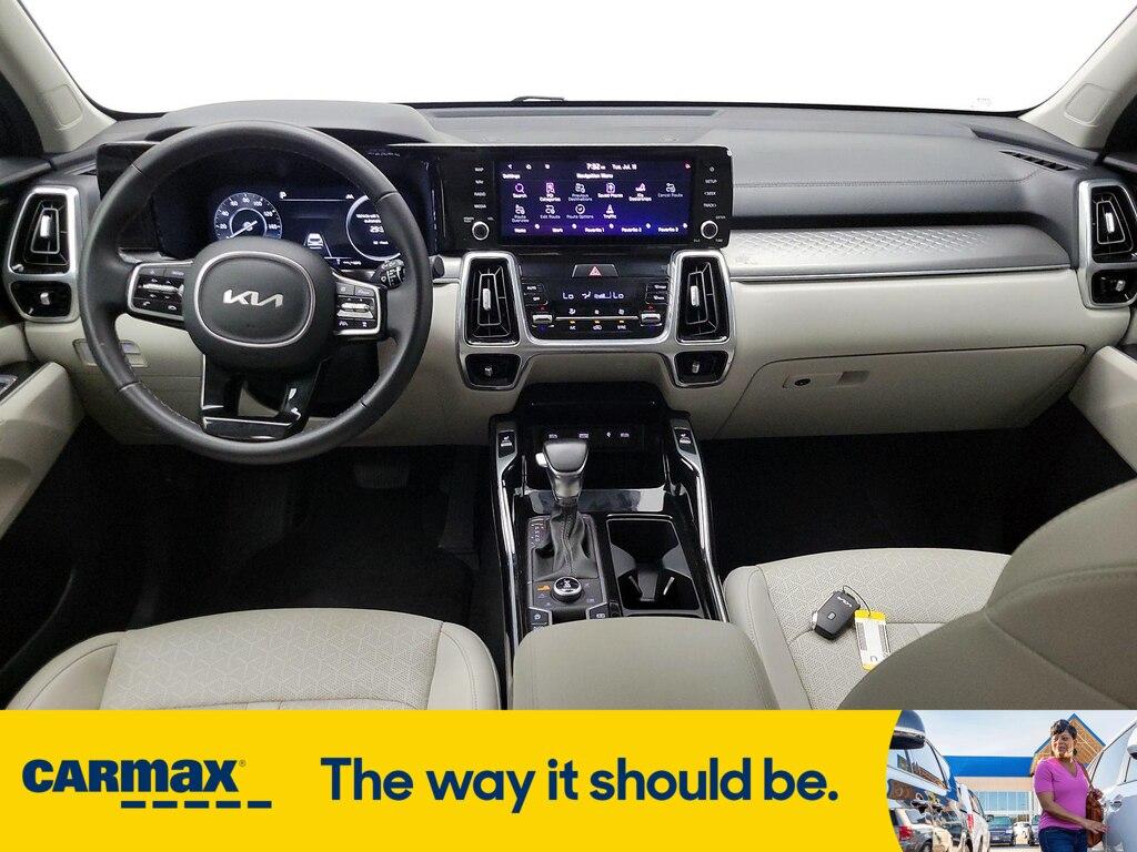 used 2023 Kia Sorento car, priced at $37,998